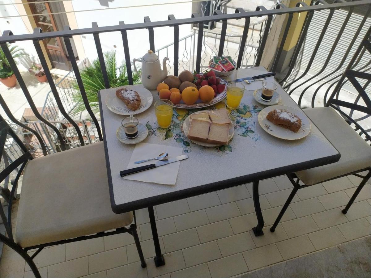 Appartamento Marifra Flats Taormina Esterno foto