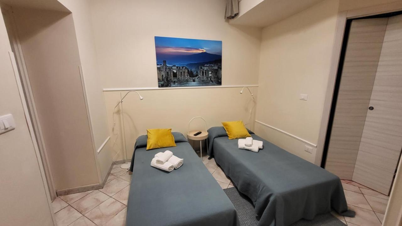Appartamento Marifra Flats Taormina Esterno foto