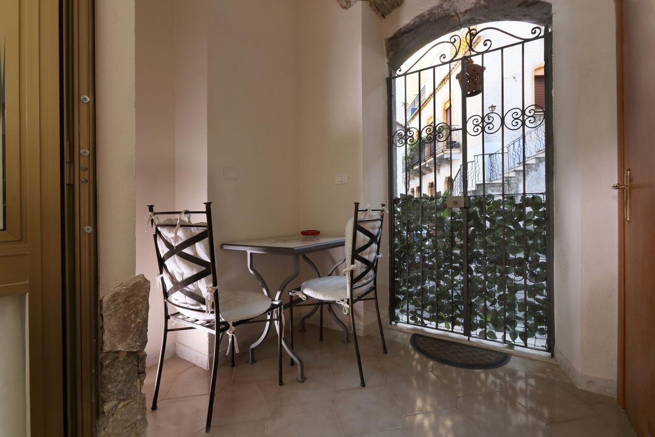 Appartamento Marifra Flats Taormina Esterno foto